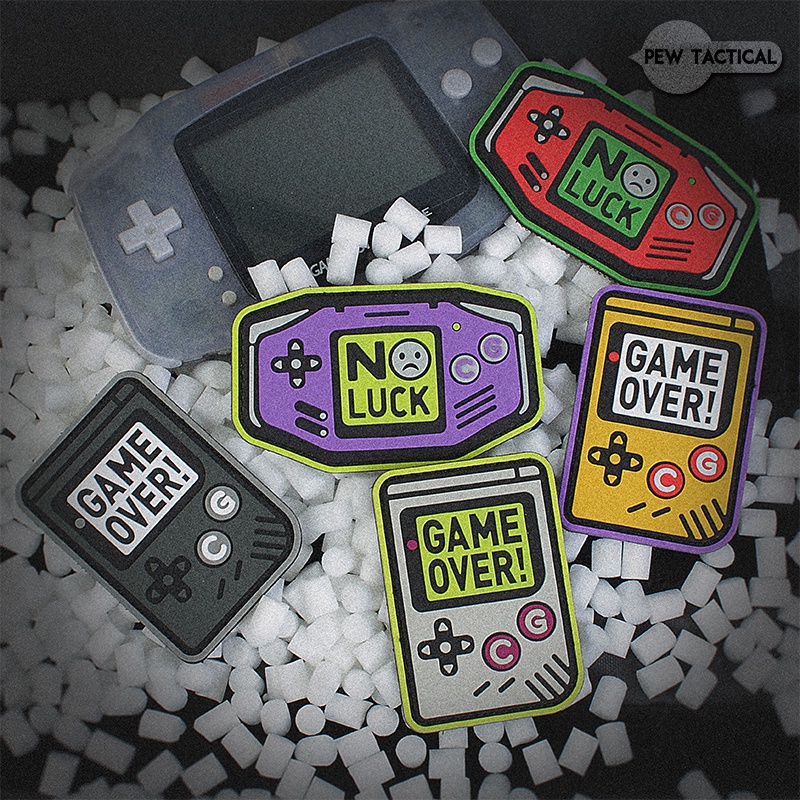 Huy Hiệu PVC GB In Chữ "Game Over" NO lucky "Phong Cách Đạo đức 3D Dán / Huy Hiệu / Băng Cánh Tay / Biểu Tượng Trang Trí Ba Lô / Áo Khoác / Quần Jean