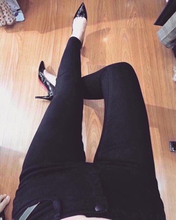 Skinny đen