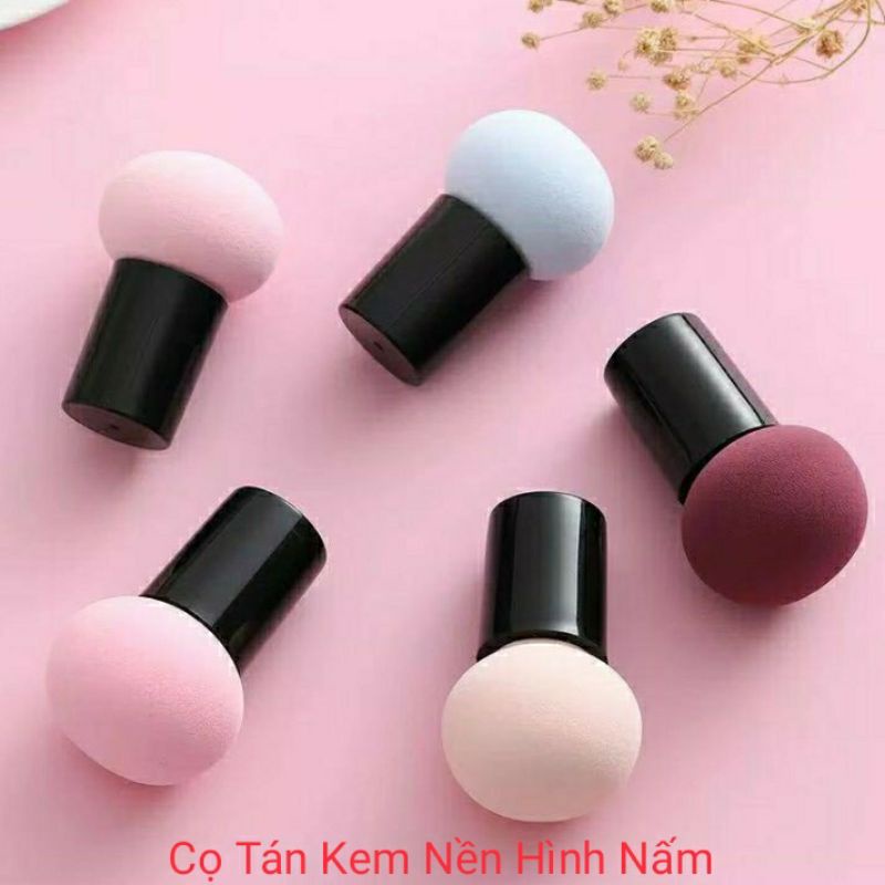 Cọ Tán Kem Nền Hình Nấm Có Tay Cầm Kèm Hộp Đựng Maycreate