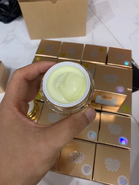 KEM tái tạo da Chammomile  PHÁP