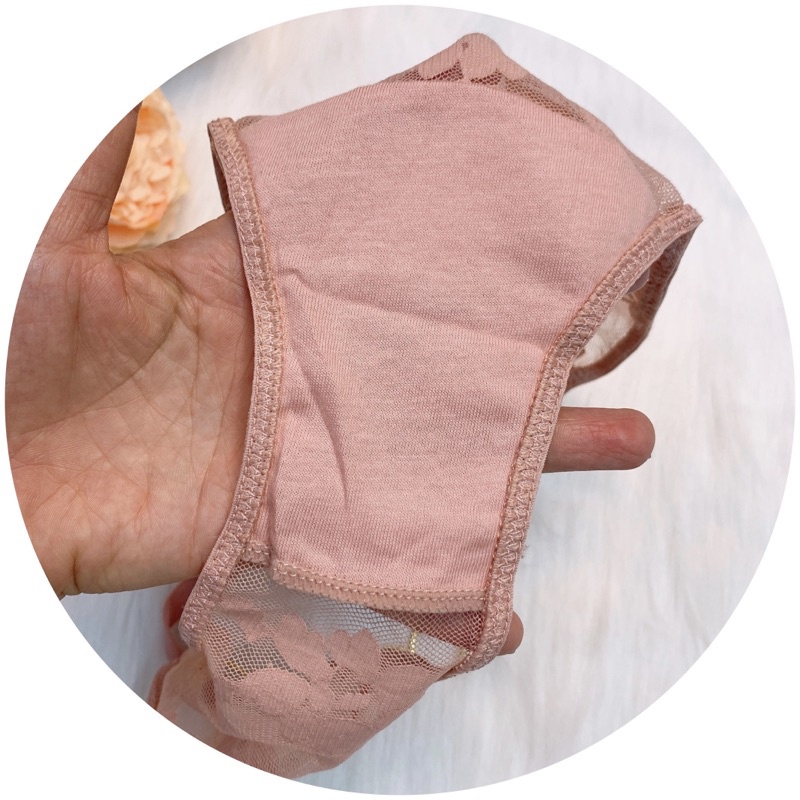 Quần lót sexy, chất liệu ren vân nổi cao cấp, phối dây hông quyến rũ | BigBuy360 - bigbuy360.vn