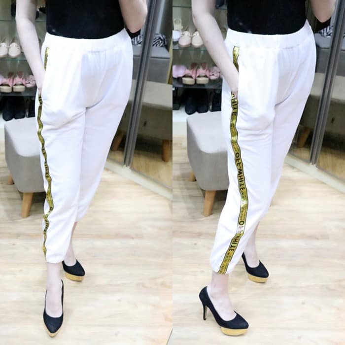 Quần Jogger Off White Thời Trang Năng Động Cho Nữ