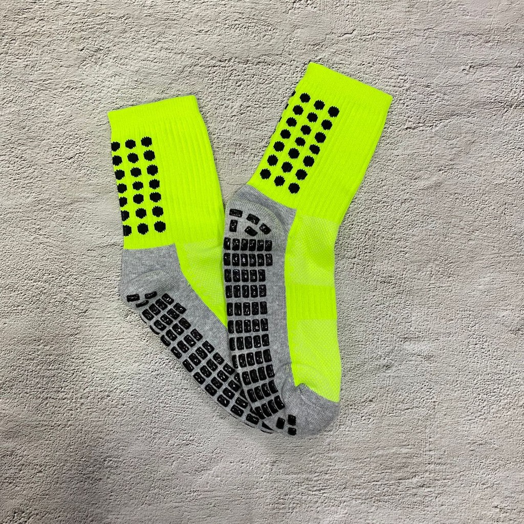 Tất đá bóng chống trượt trơn nam nữ ngắn