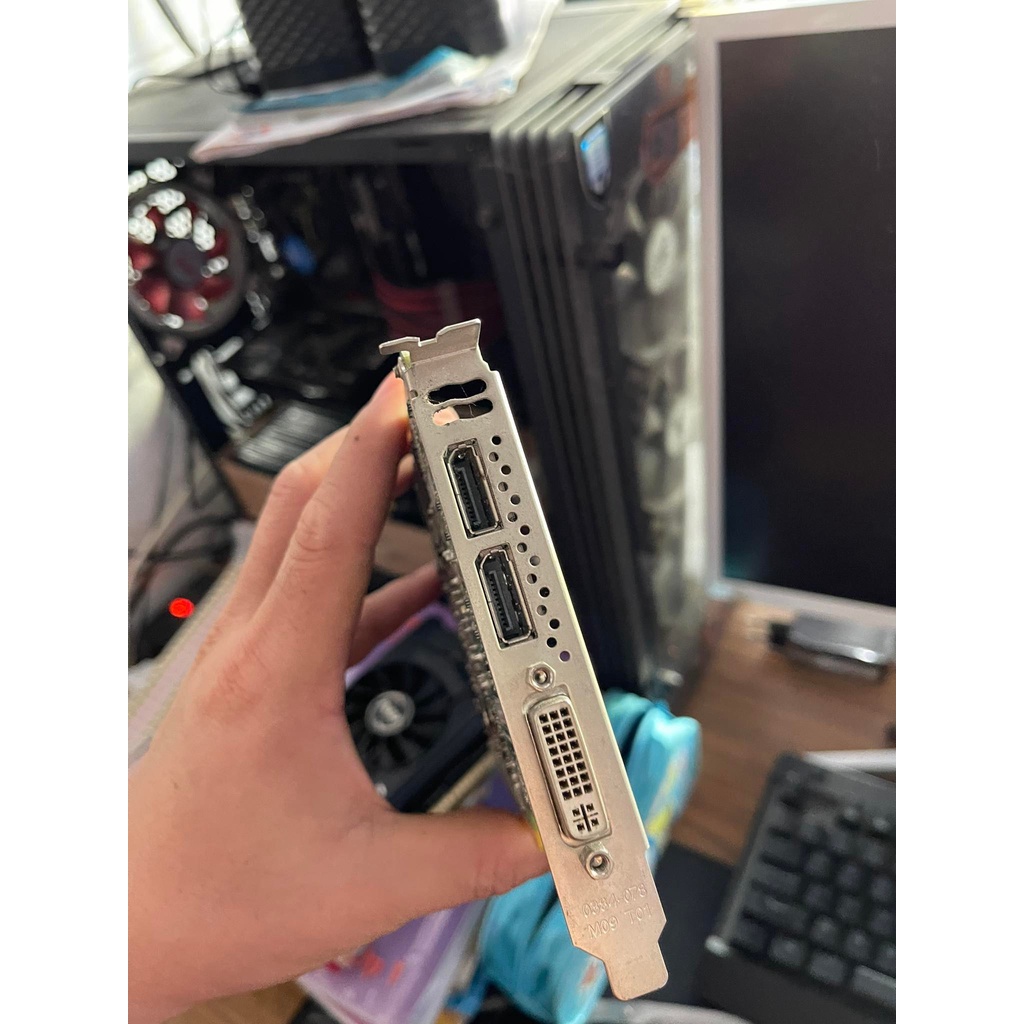 VGA NVIDIA QUADRO 2000 - Card đồ họa 1GB NVIDIA Quadro 2000.