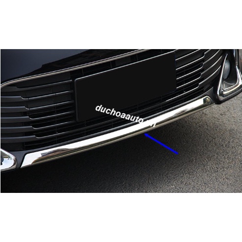 Ốp mí cản trước xe Camry 2015 - 2018