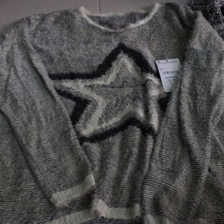 Áo len hình ngôi sao