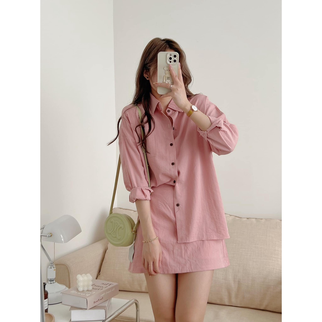 Set áo sơ mi dài tay khuy gỗ kèm chân váy chữ A dáng ngắn basic