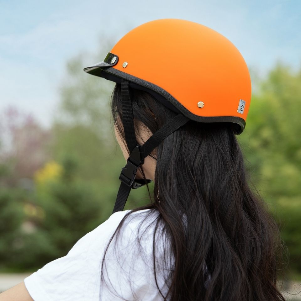 Mũ Bảo Hiểm Siêu Nhẹ Cứng Thời Trang Unisex