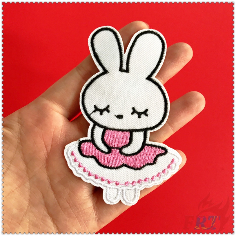 1 / 2 Miếng vá thêu hình thỏ đáng yêu