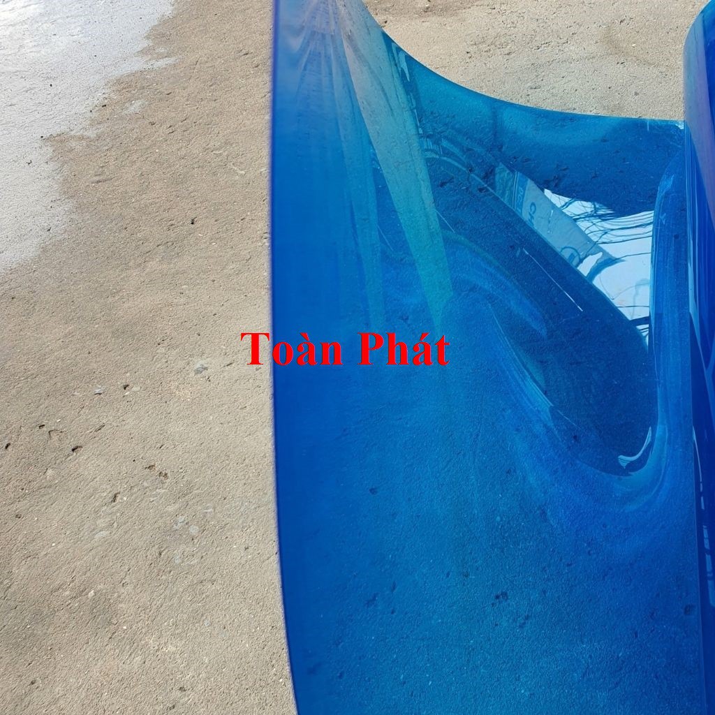 ( Cao1m22 x rộng từ 20cm đến 80cm x 2mm )Tấm nhựa lấy ánh sáng Poly màu trong suốt /màu xanh