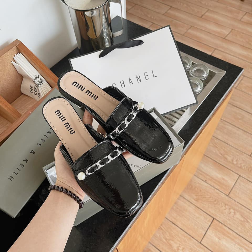 GIÀY SỤC XÍCH DA BÓNG 2 NGỌC SIÊU HOT | BigBuy360 - bigbuy360.vn