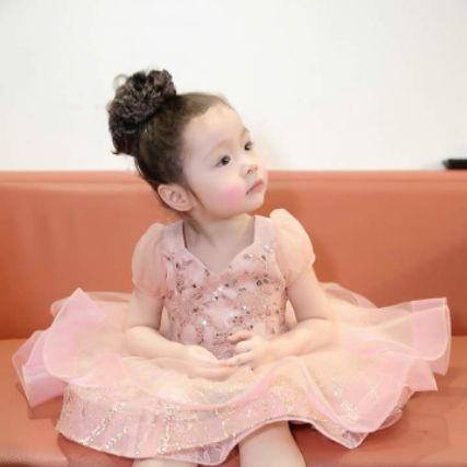 Búi tóc giả bé gái