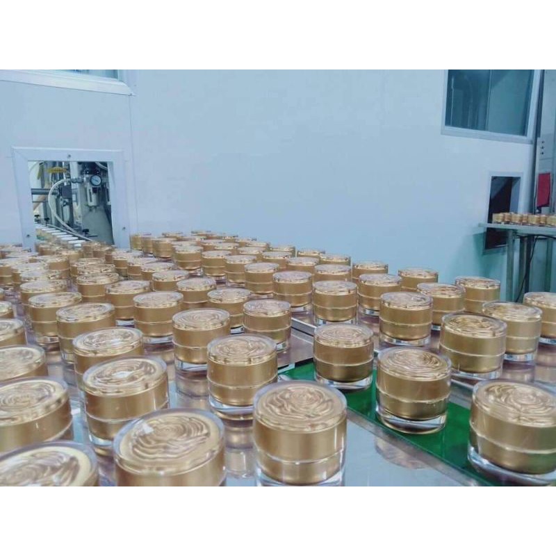 Kem đông y tái tạo da  tặng bột rửa mặt