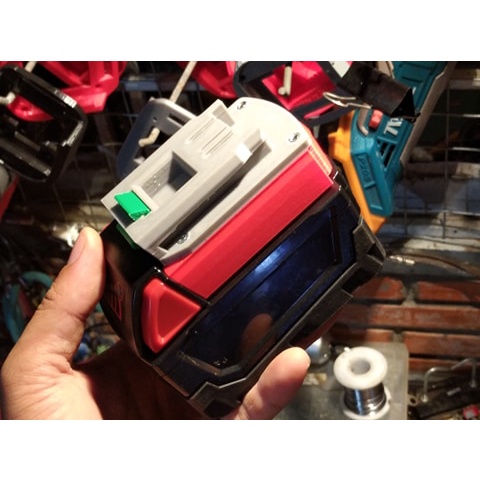 Đế chuyển pin Milwauke M18 cho máy Ingco total P20S