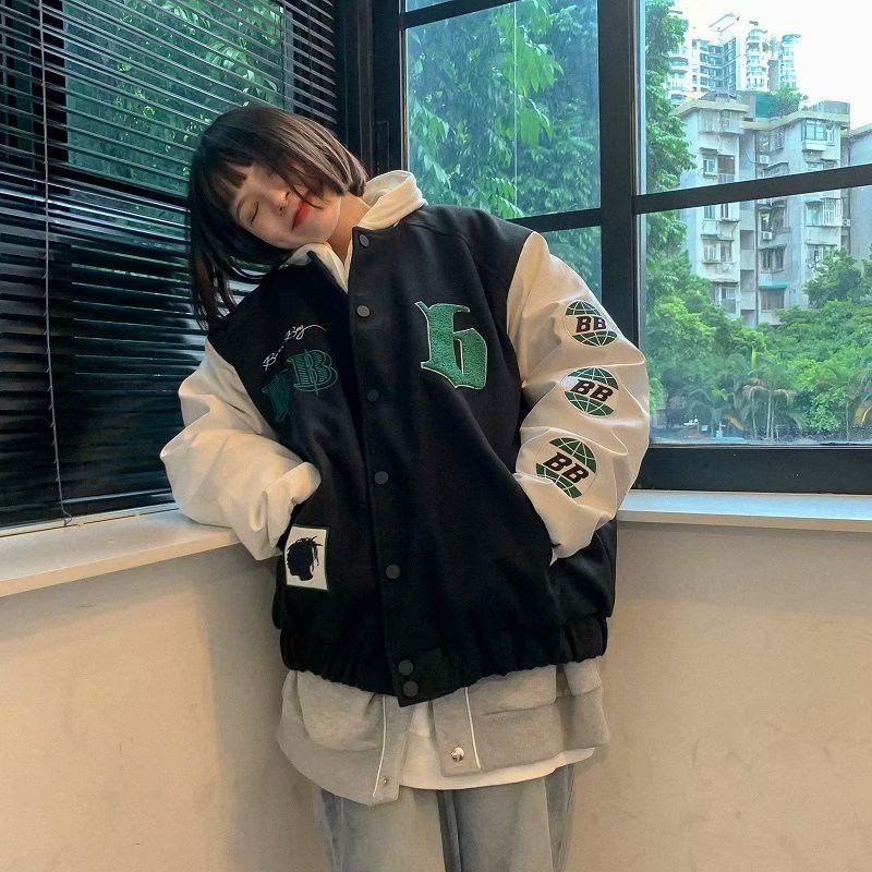 【M-2XL】Áo khoác bóng chày  dáng rộng  thêu họa  tiết chữ phong cách  Hàn Quốc  thời trang  năng động cho nam  bomber nam áo gió nam nữ