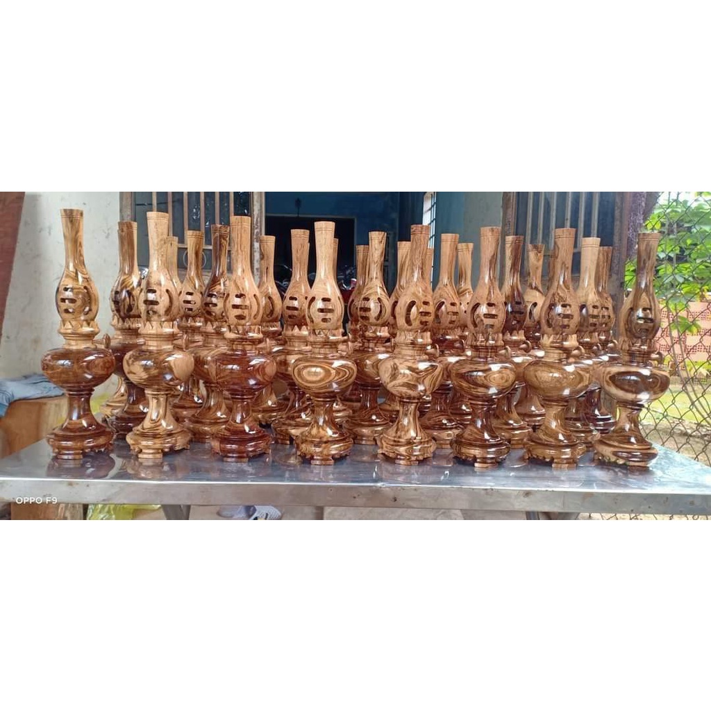 Đôi đèn thờ gỗ gụ Gia Lai vân gỗ đẹp nhiều kích thước