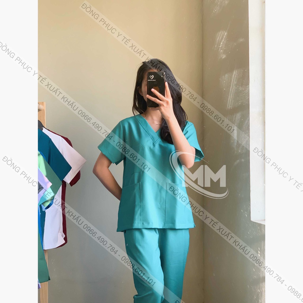 Bộ Scrubs Bác Sĩ Cổ Tim, Đồng Phục Y Tế Cao Cấp