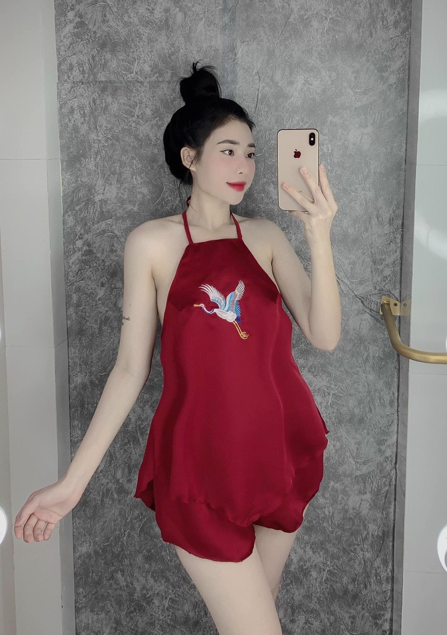 Đồ ngủ sexy 💋Freeship💋 Đồ ngủ sexy thêu hạc, áo yếm Freesize dưới 60kg | BigBuy360 - bigbuy360.vn