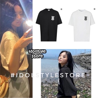 áo phông basic của Yuna itzy