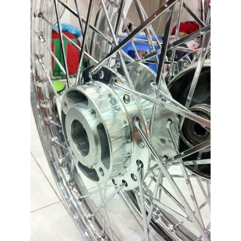 Đùm inđô Raider / Satria Đi Bánh Căm :2 Màu :Sơn Bạc,Crom&gt;&gt;&gt;&gt;