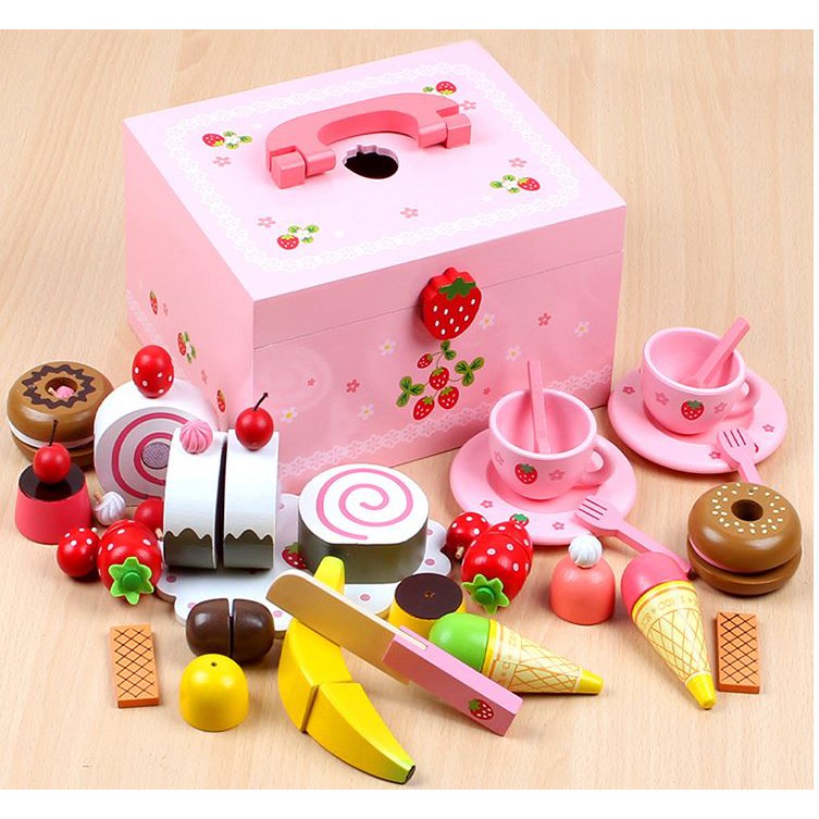 Set đồ chơi bánh ngọt, trái cây cho bé gái.