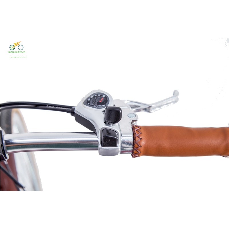 Xe đạp đường phố California City 200 700C bộ chuyển động cao cấp shimano