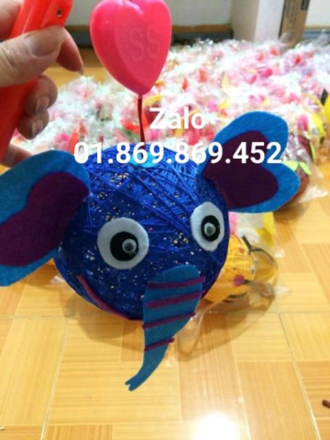 Lồng đèn bằng len