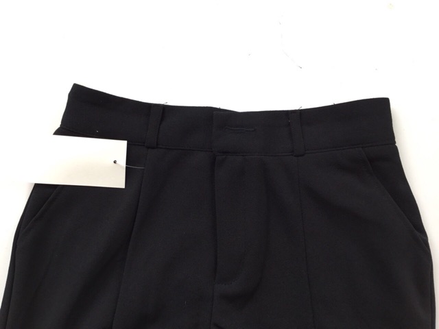 Quần Tây ống loe xẻ ly trước “giống y hình” | BigBuy360 - bigbuy360.vn