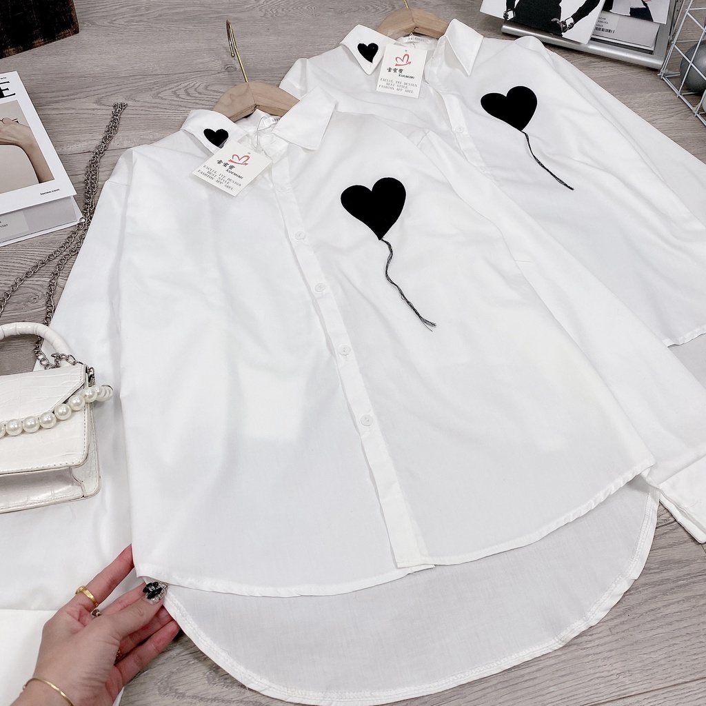 Áo Sơ Mi Trắng Thêu Hình Trái Tim Đen