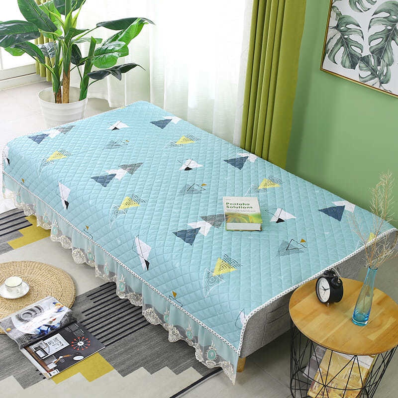 Thảm Lót Ghế Sofa Gỗ Cứng Chống Trượt Có Thể Gập Lại Màu Đỏ Dành Cho Bốn Mùa