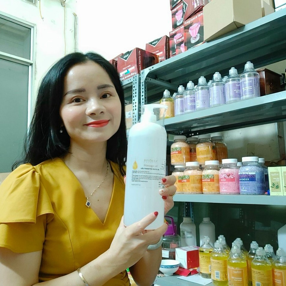 Dầu massage không màu, không mùi Biyokea 1000ml