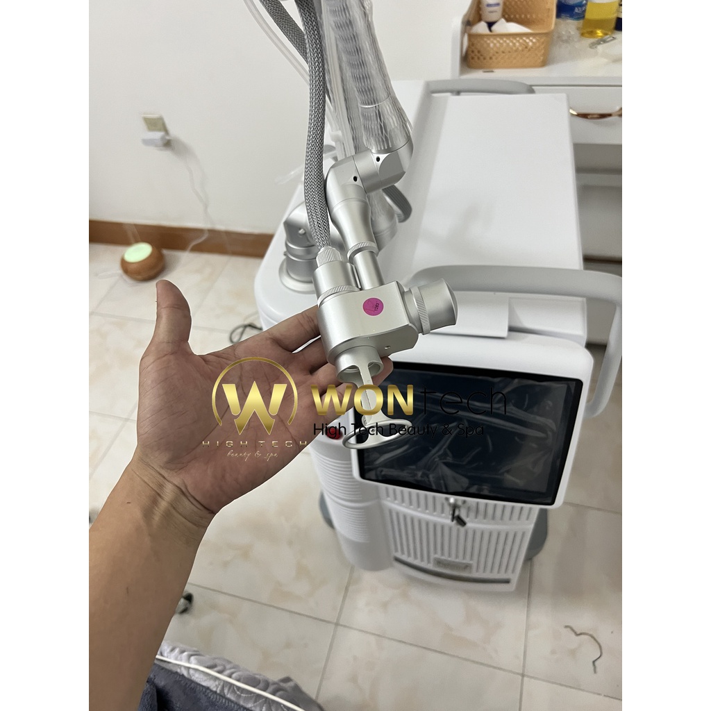 Máy Co2 Fractional điều trị sẹo, trẻ hóa da Laser Co2 Fractional