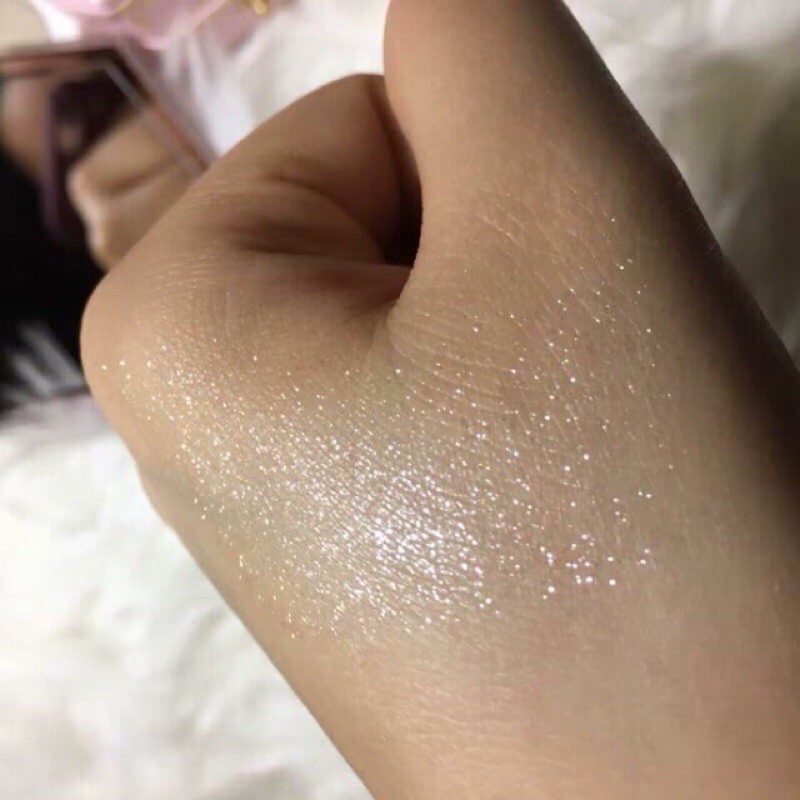 Phấn Bắt sáng ánh nhũ Crystal Glow