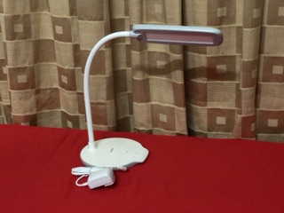 ĐÈN BÀN LED MPE TL3