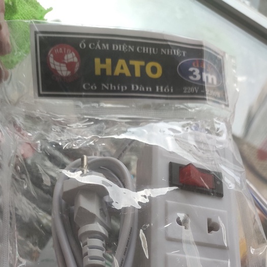 Ổ cắm điện 6 lỗ cắm HATO dây 3M chịu tải 600W