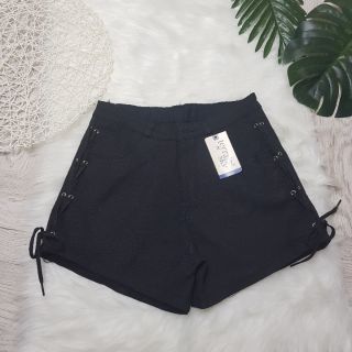 Quần short đan dây