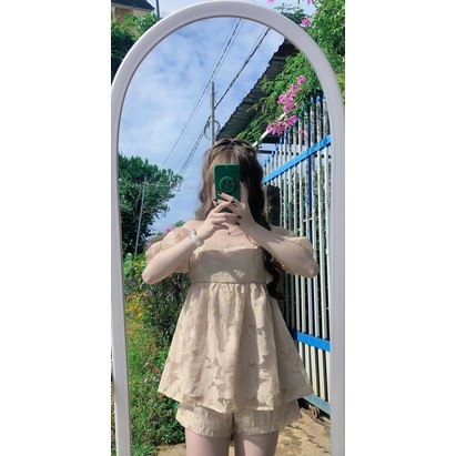 Set ren in hoa áo babydoll tay phồng kèm short VIBES