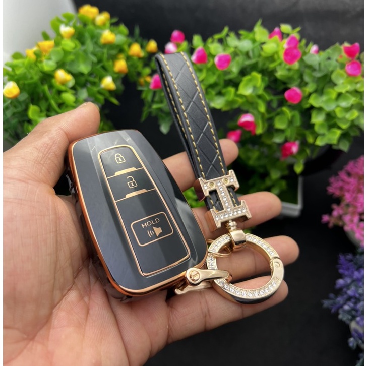 Ốp chìa khóa-bọc chìa khóa TPU Đen-vàng  xe ô tô Toyota Cross Smartkey