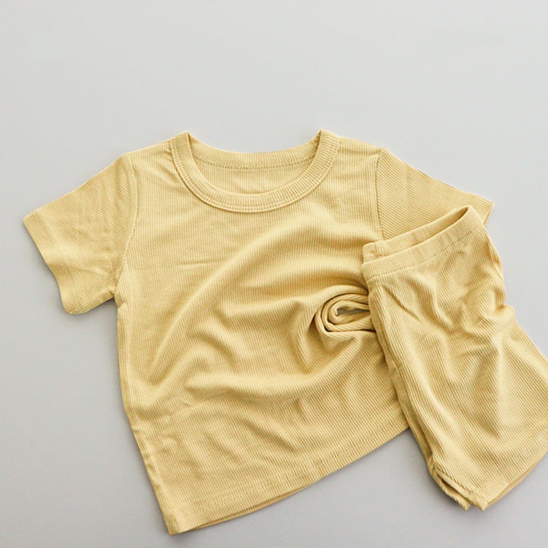 Bộ Đồ Ngủ Áo Thun Tay Ngắn + Quần Ngắn Dành Cho Bé Trai Bé Gái