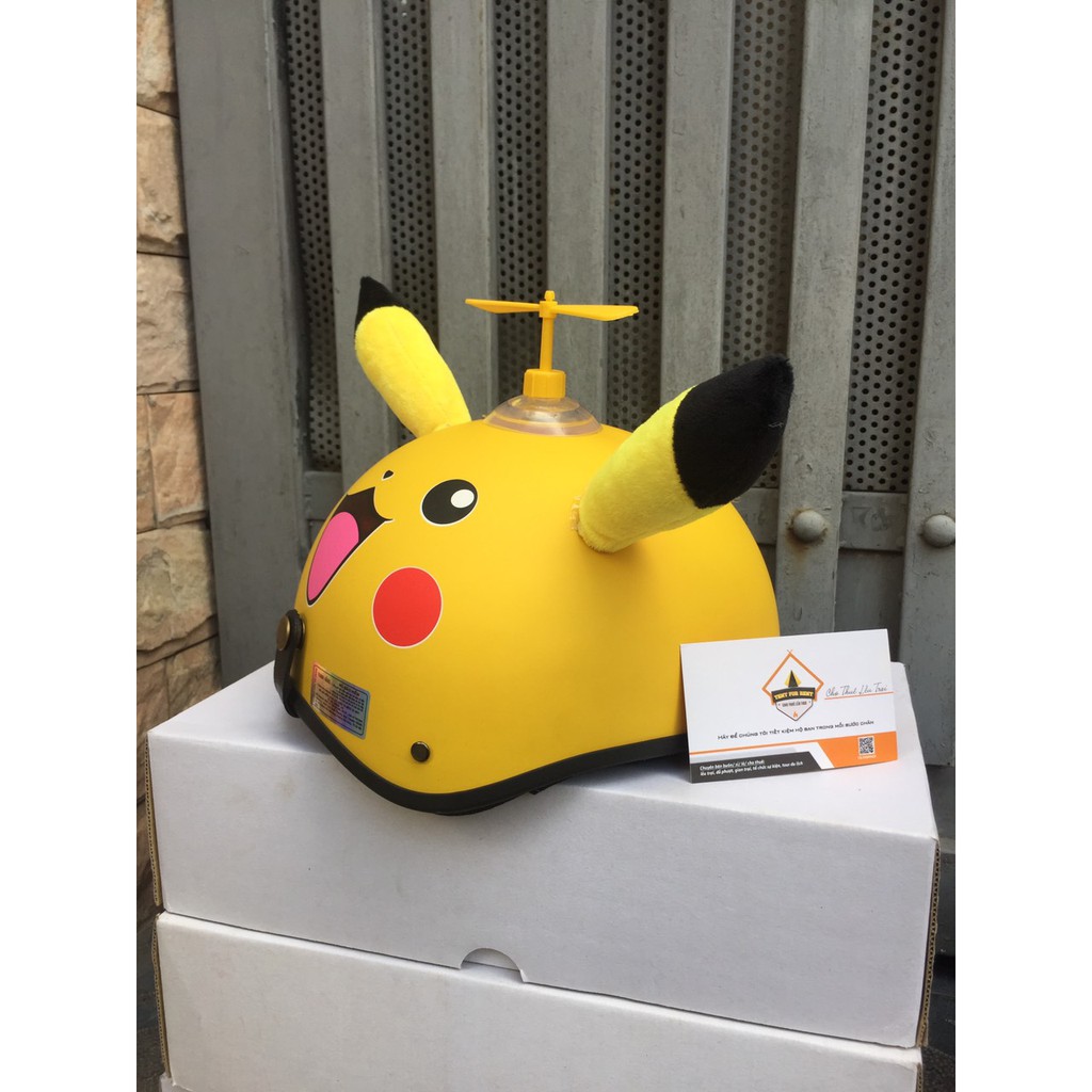 mũ bảo hiểm nửa đầu 1/2 pikachu kèm tai + chong chóng và kính chống bụi