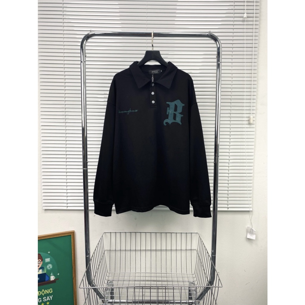 Áo Sweater cúc cổ dài tay thêu chữ by Yuna Unisex