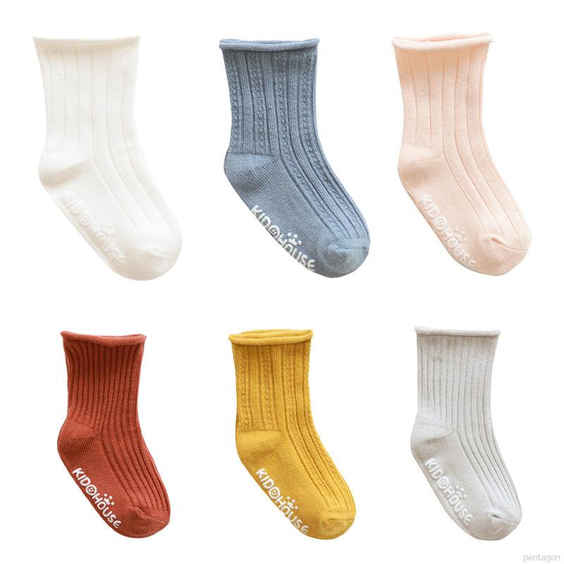 Đôi vớ đế mềm chống trượt đáng yêu dành cho trẻ sơ sinh