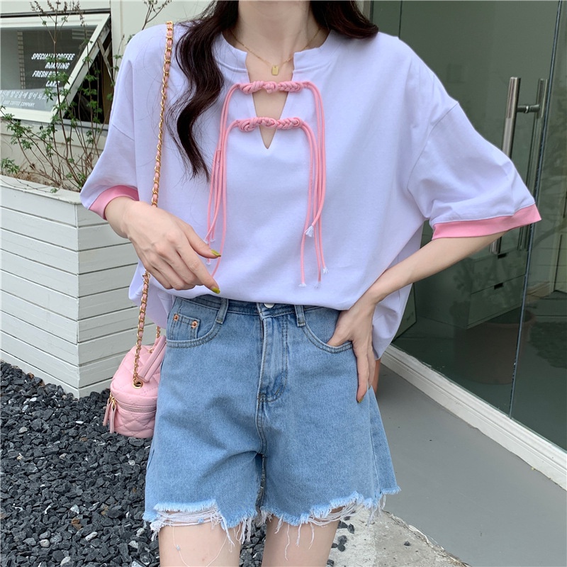 Áo thun Ielgy ngắn tay cổ chữ v màu sắc tương phản phong cách hàn quốc cho nữ