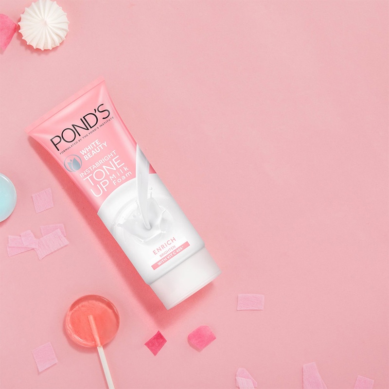 Kem Sữa Rửa Mặt Dưỡng Trắng Nâng Tông Pond'S White Beauty 40 GRAM