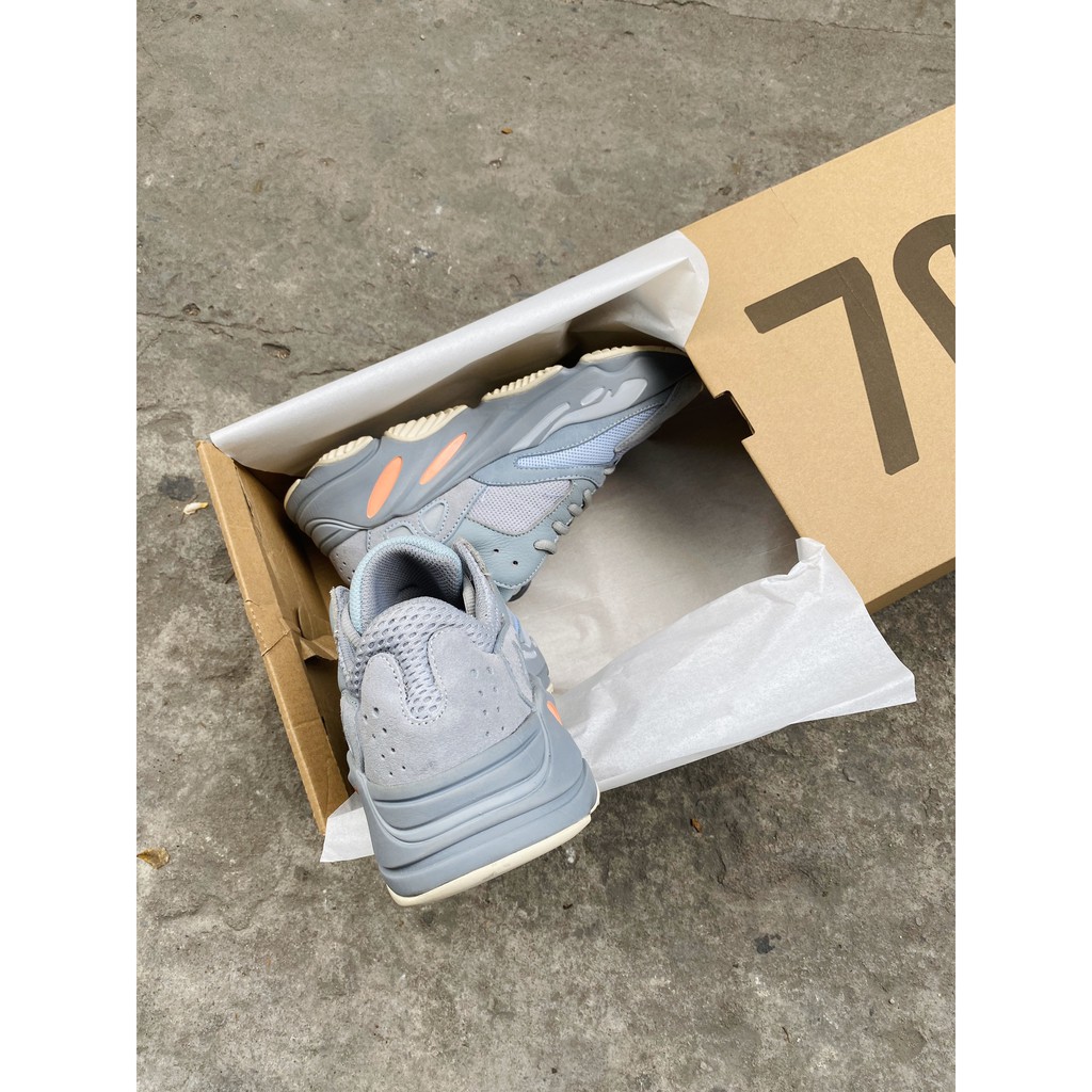 Giày yz 700 Inertia