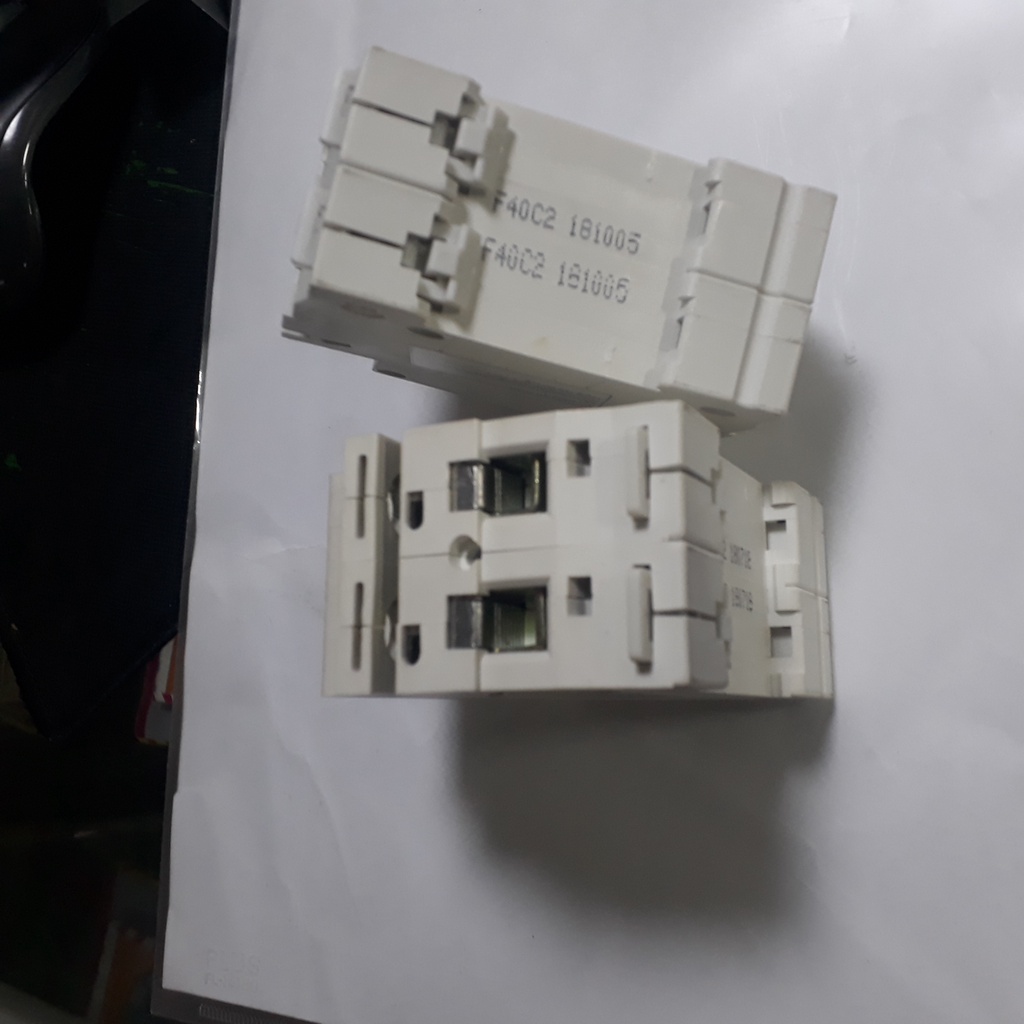 Cầu Dao Tự Động  2 Cực32-40A-50-63A LIOA Dòng Cắt 4,5KA