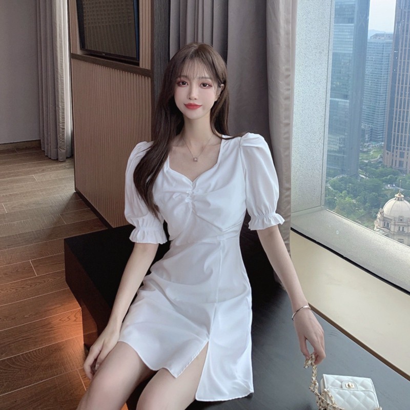 Đầm trắng, váy nhún ngực cổ tim dáng ngắn xẻ tà tay lỡ dễ thương | BigBuy360 - bigbuy360.vn