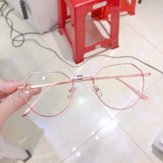 Kính giả cận siêu cute