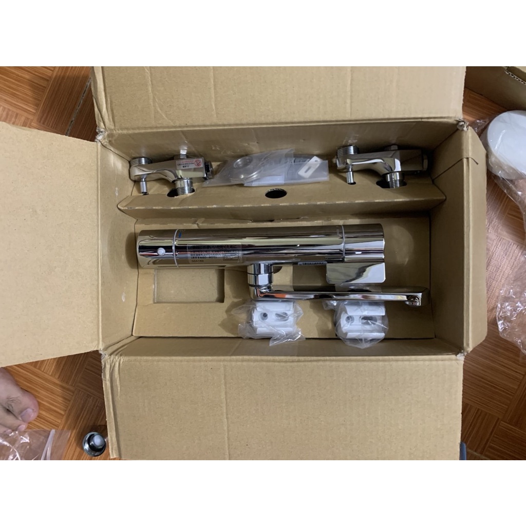 Sen tắm toto tbv03401j