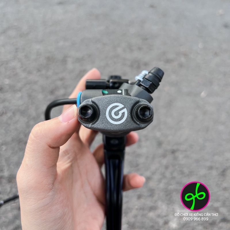 CÙM THẮNG DẦU PHẢI BREMBO CORSACORTA RCS15